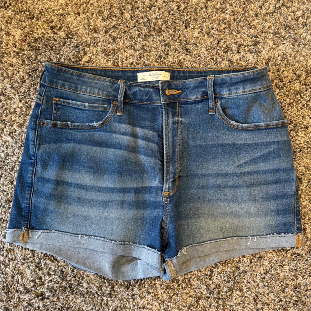 High Rise Stretchy Abercrombie and Fitch Shorts